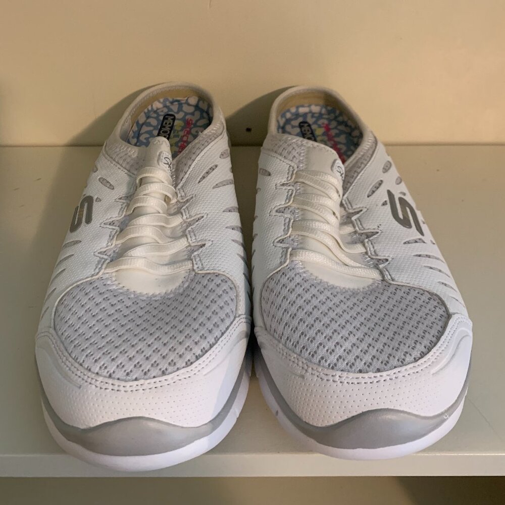 Like-New Sketchers White Memory Foam Slides - Siz… - image 3